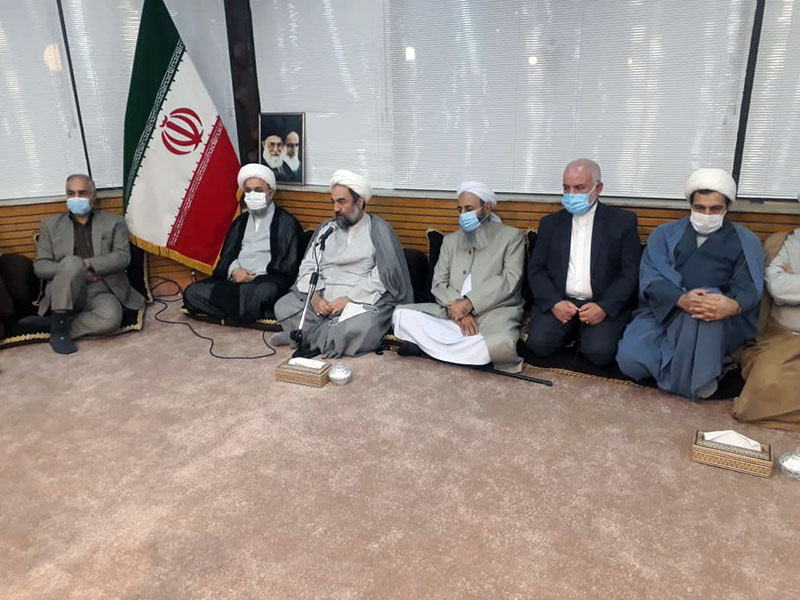 حضور دبیرکل مجمع تقریب در جمع علمای شیعه و اهل سنت زاهدان