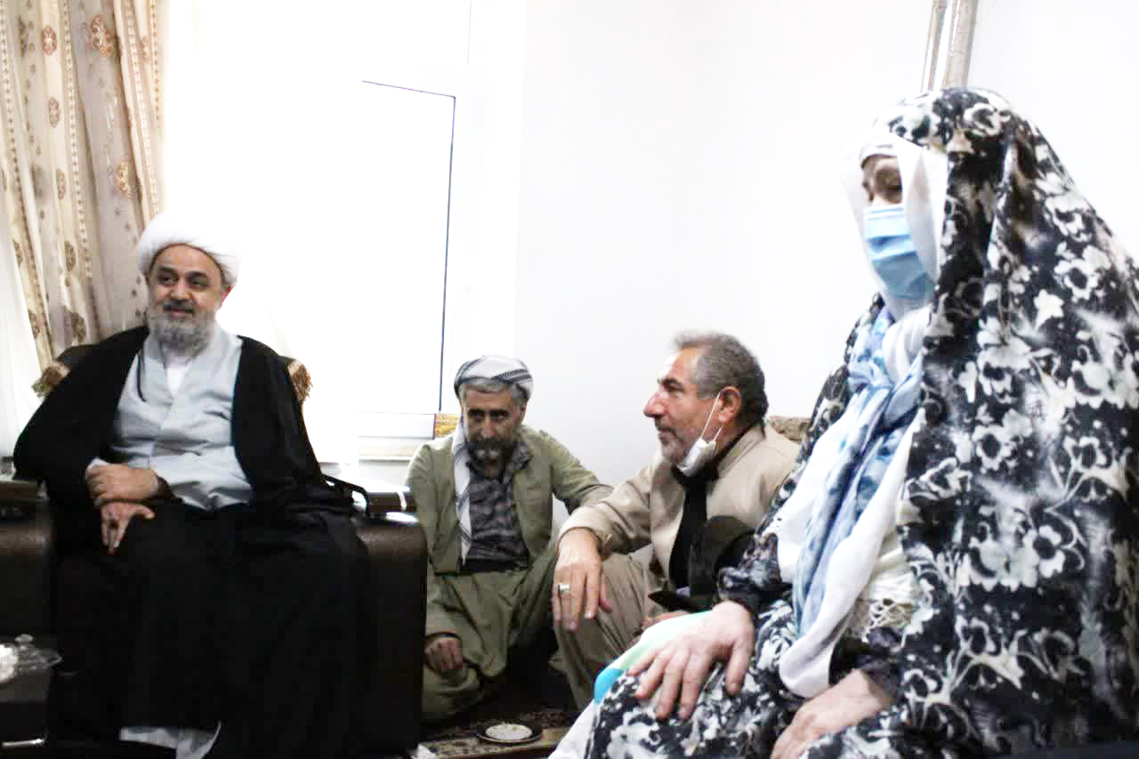 دیدار دبیرکل مجمع جهانی تقریب مذاهب اسلامی با خانواده شهید ماموستا شیخ الاسلام