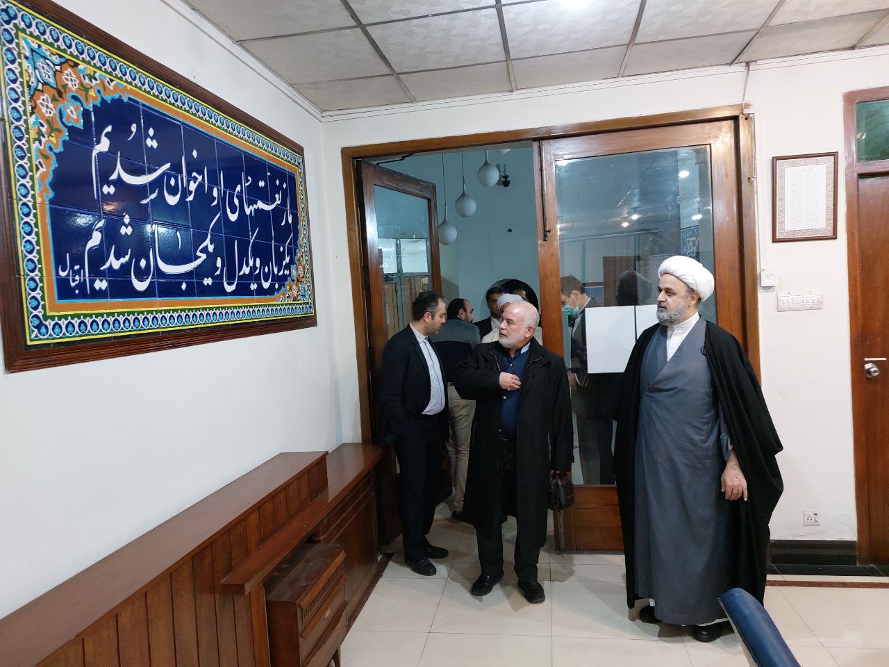 بازدید دبیرکل مجمع تقریب از خانه فرهنگ ایران در لاهور