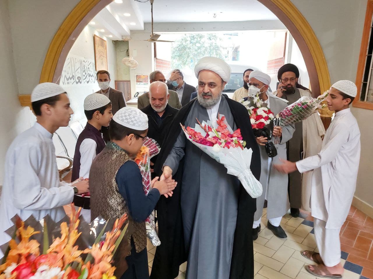 بازدید دبیر کل مجمع تقریب از دارالعلوم بنوریه پاکستان