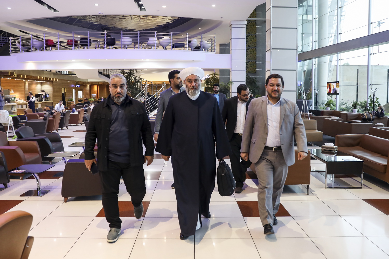 بدرقه مهمانان سی وششمین کنفرانس بین المللی وحدت اسلامی