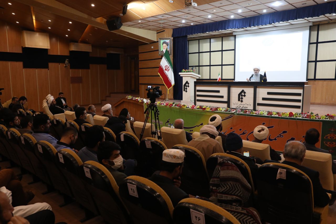 سخنرانی حجت الاسلام و المسلمین دکتر شهریاری در جمع طلاب خارجی مرکز جامعة المصطفی (ص) شعبه گرگان