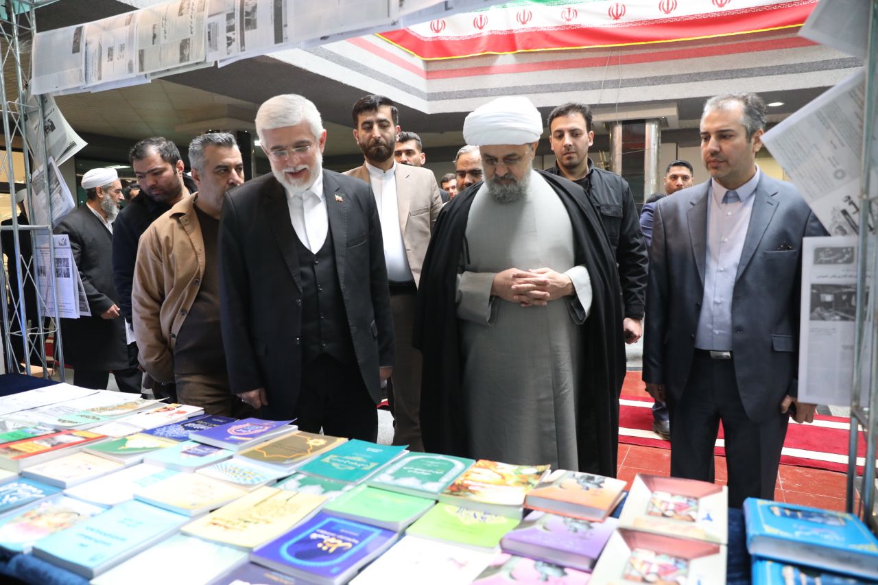 بازدید دبیرکل مجمع تقریب مذاهب اسلامی از نمایشگاه جنبی همایش علمی تقریب مذاهب اسلامی و تمدن سازی نوین اسلامی