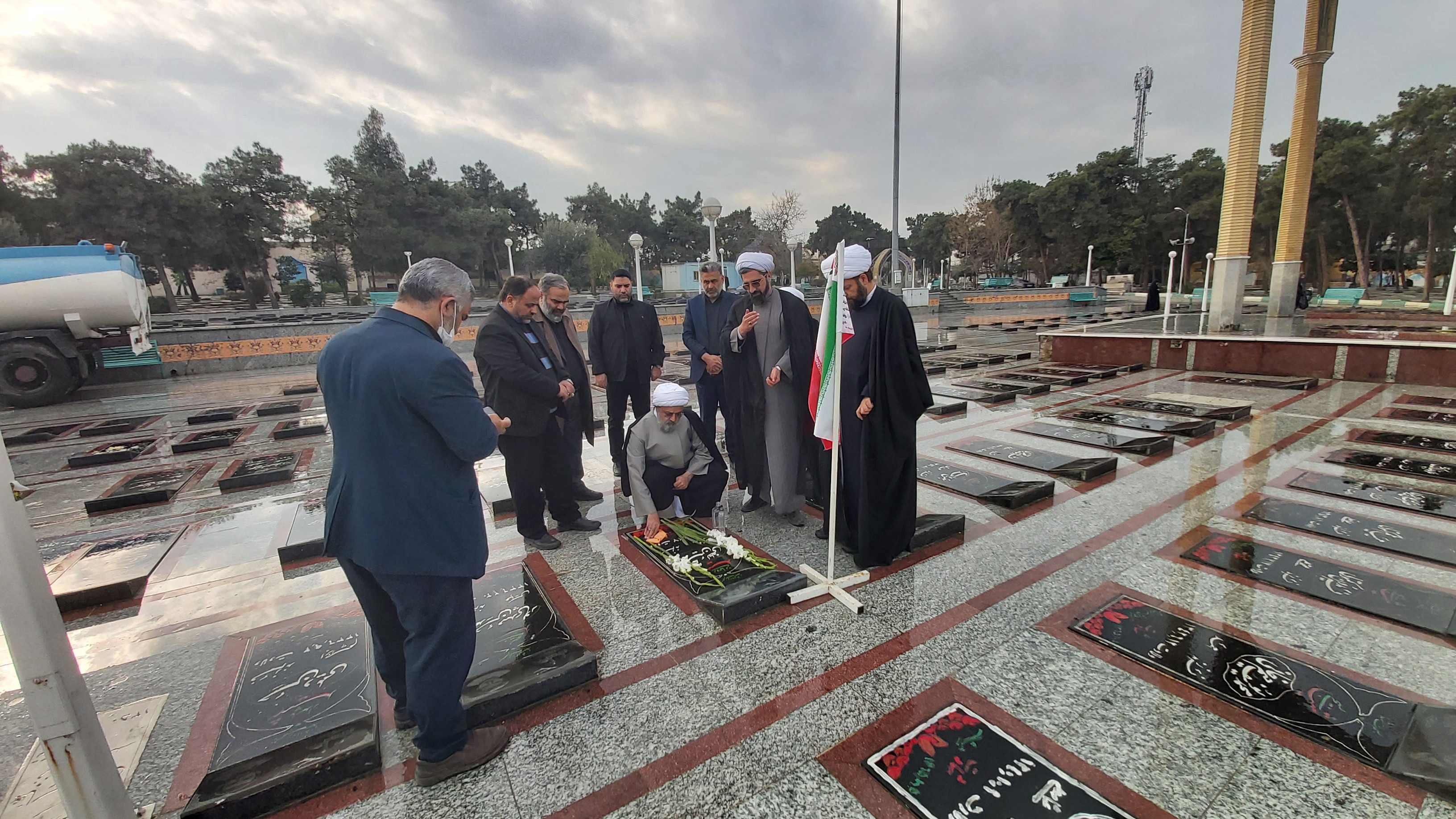 بازدید دبیرکل مجمع جهانی تقریب مذاهب اسلامی از گلزار شهدای علی آباد کتول