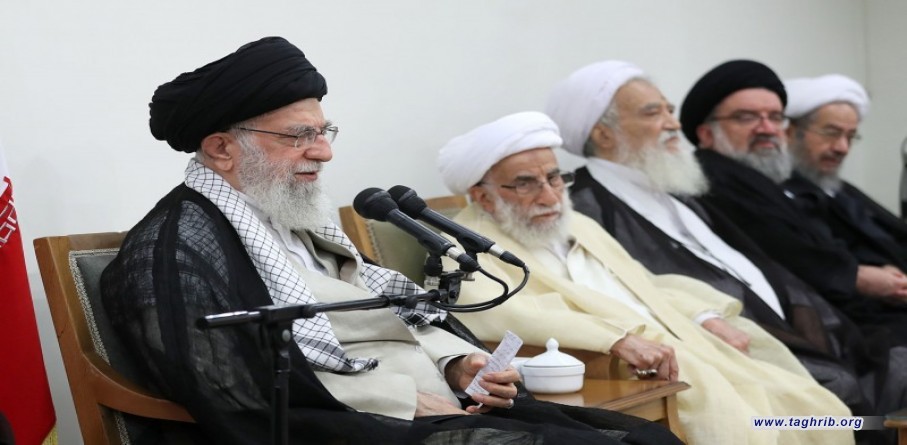 الإمام الخامنئي لدى لقائه رئيس وأعضا مجلس خبراء القيادة وساطة ووعود الأوروبيّين فارغة وينبغي عدم الوثوق بهم أبداً + صور