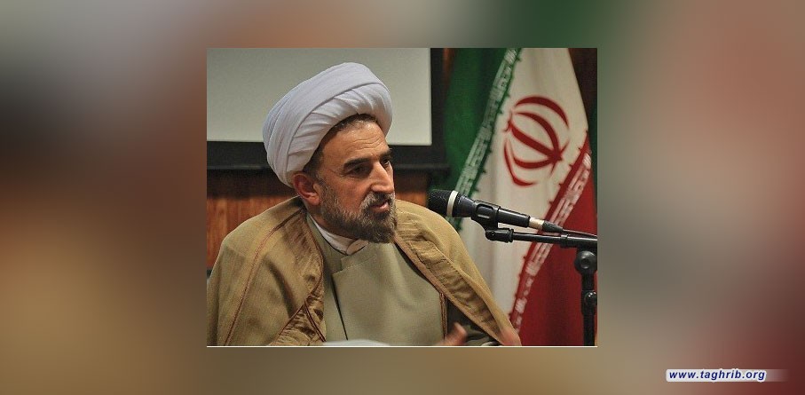 الدكتور مختاري في حفل يوم الطالب: يوم الطالب هو انتفاضة للذكاء العميق ، يجب على المعرفة / الطلاب لازم یسعون لتوليد التفكير الجديد