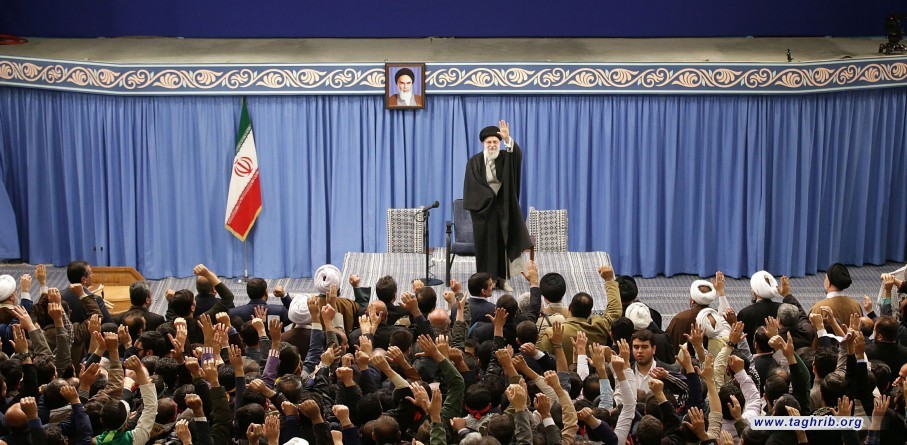 الإمام الخامنئي خلال لقائه مع مختلف أطياف الشعب الإيراني: مشروع صفقة القرن الأمريكي سيموت قبل موت ترامب