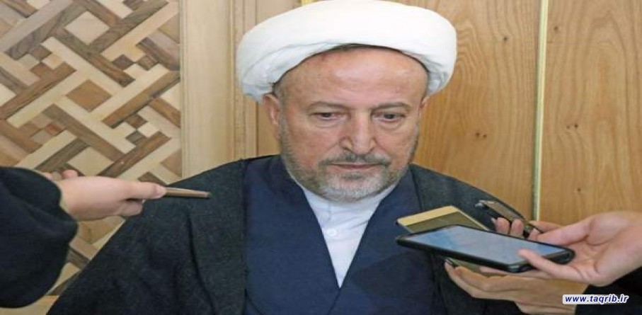 ماه رمضان نوعی وحدت و تقریب قلوب بین مسلمانان به وجود می‌آورد