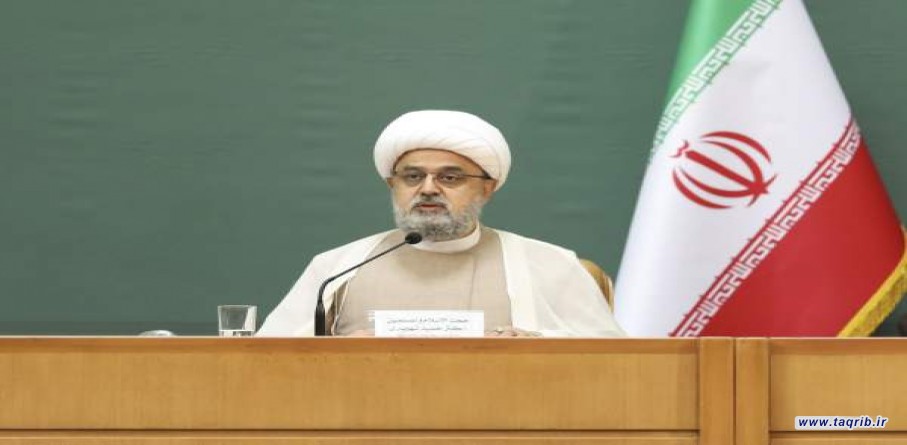 الدكتور شهرياري : الاستكبار العالمي يعمل على تشتيت الدول الاسلامية لنهب ثرواتها