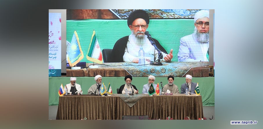 وظیفه اصلی علما تاکید بر وجوب وحدت است