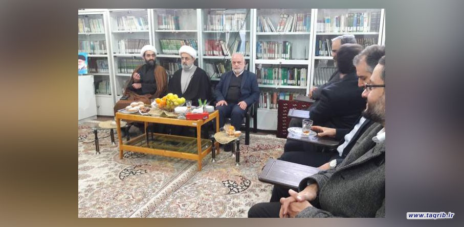 حوزه های علمیه نقش مهمی در متدین شدن افراد جامعه دارند