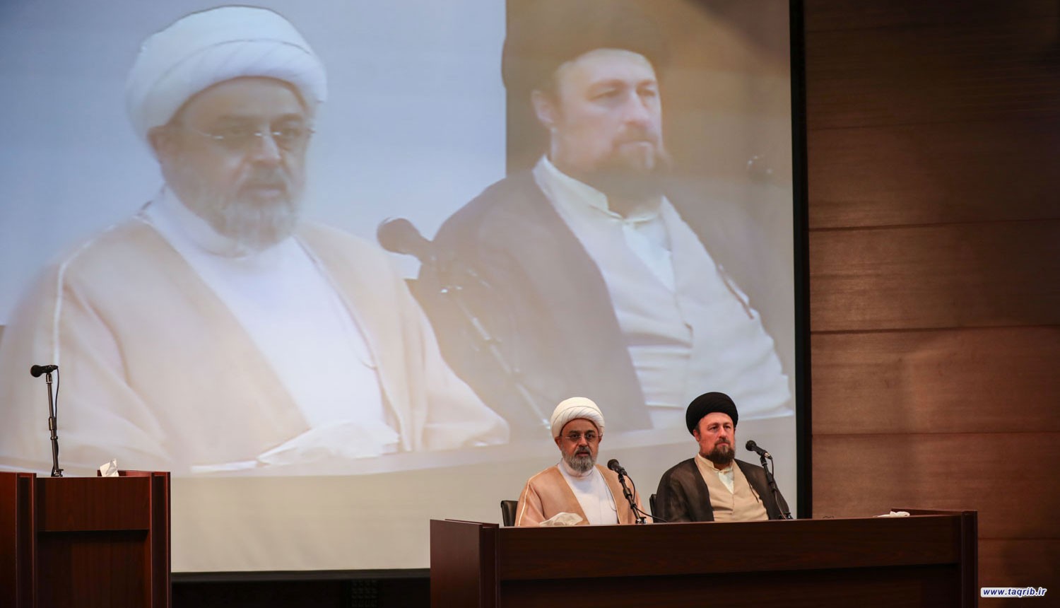 مراسم تجدید میثاق میهمانان سی و هفتمین کنفرانس وحدت با بنیانگذار انقلاب اسلامی برگزار شد/ دکتر شهریاری: امام خمینی(ره) در سه رشته اسلامی به غایت خود رسیده بود