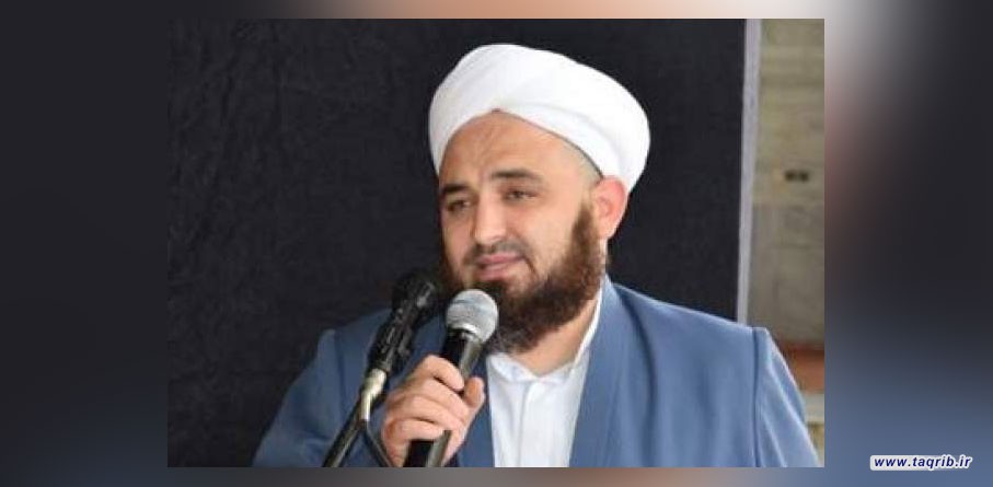 امام حسین به تمام مردم دنیا درس مردانگی و ایستادگی در مقابل ظالمان داد