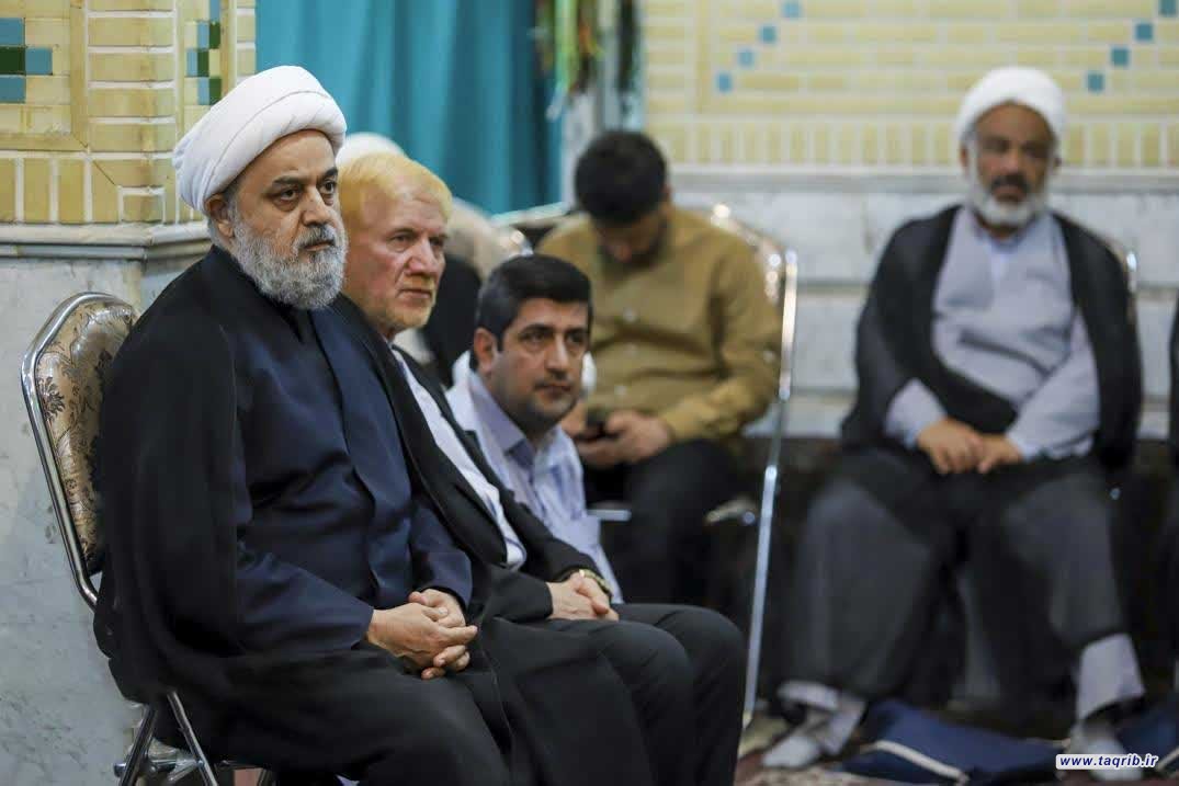 حضور دکتر شهریاری در مراسم بزرگداشت شهدای عدالت و حجت الاسلام نیری در قم