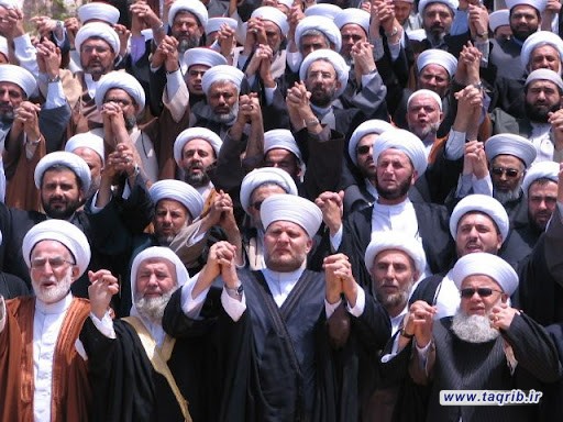 رمضان، ماه اتحاد کلمه بر محور اسلام و مقابله با مطامع استعمارگران!