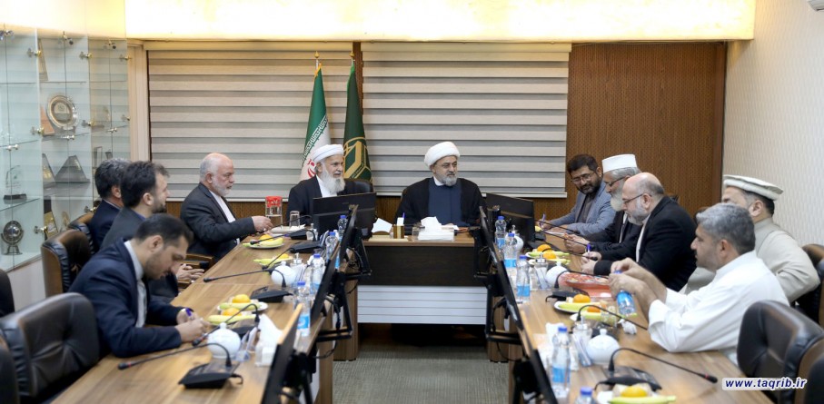 لقاء أمير الجماعة الإسلامية الباكستانية والوفد المرافق له مع الأمين العام لمجمع التقريب بين المذاهب الإسلامية