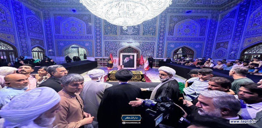 حضور میهمانان چهلمین کنفرانس بین‌المللی وحدت اسلامی بر سر مزار شهید وحدت حضرت آیت‌الله سیدعلی حسینی خامنه‌ای(ره)