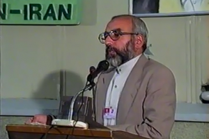 دکتر بی آزار شیرازی